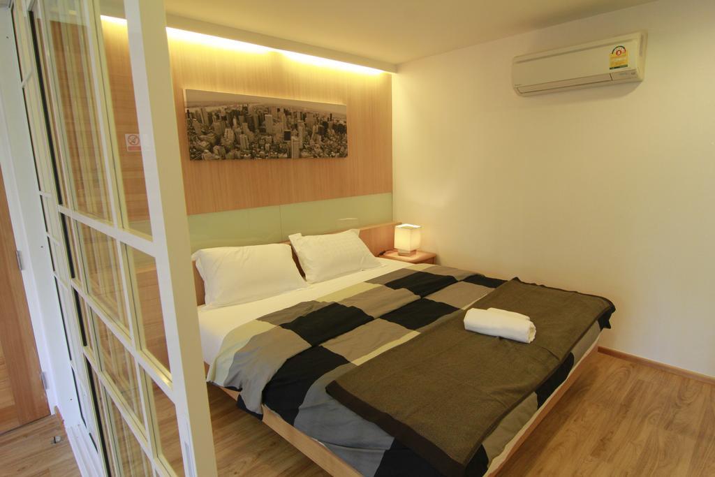 Bed and Breakfast S Bloc Saladaeng Бангкок Экстерьер фото