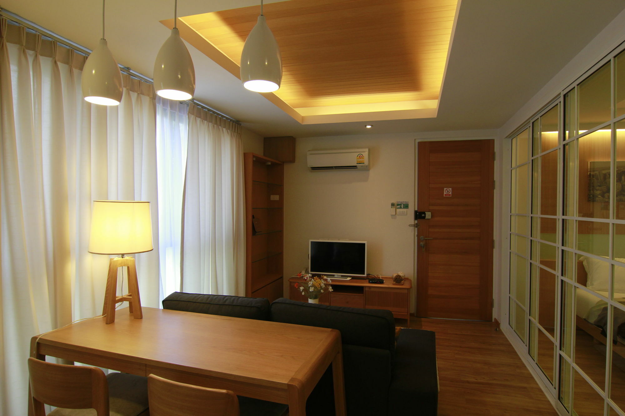 Bed and Breakfast S Bloc Saladaeng Бангкок Экстерьер фото