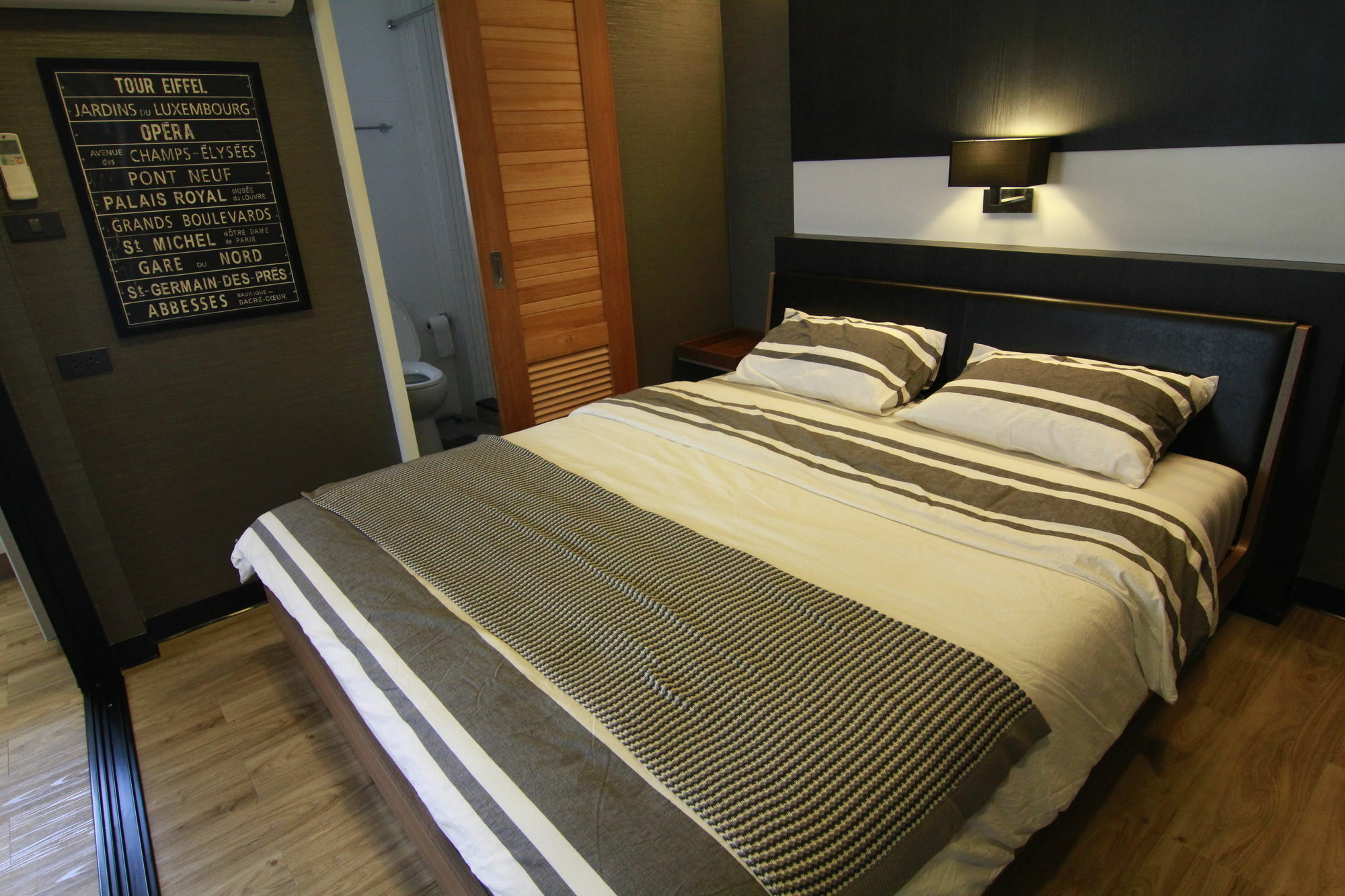 Bed and Breakfast S Bloc Saladaeng Бангкок Экстерьер фото